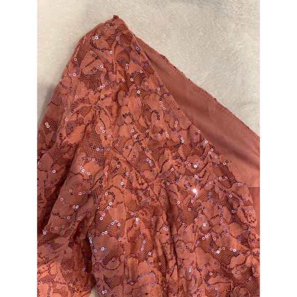 Miusol Pink Lace Maxi Dress - Picture 6 of 16